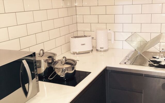 Edinburgh Castle Apartments and Suites