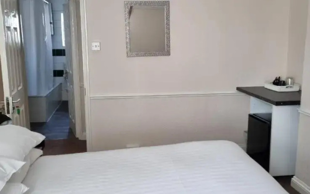 Comfort Rooms