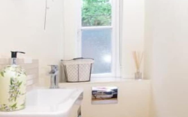 The London Agent Kensington Comeragh