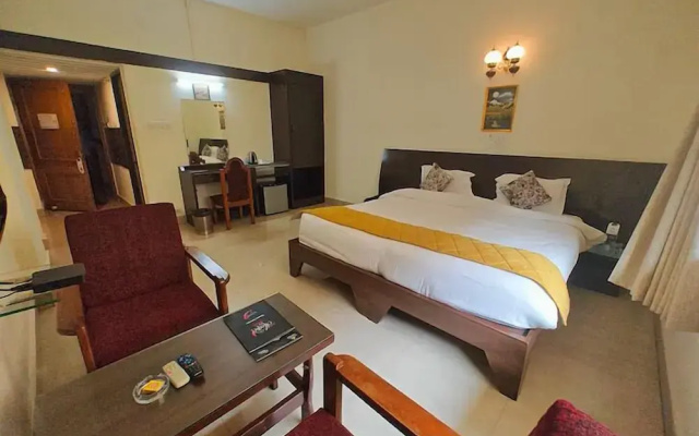 Hotel Radhika Regency