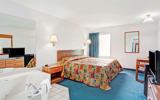 Super 8 by Wyndham Olive Branch