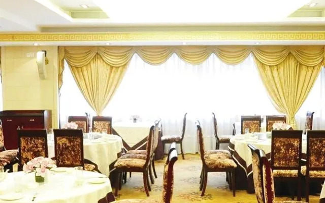 Gaoxiong Hotel