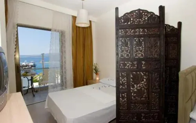 Paralio rooms