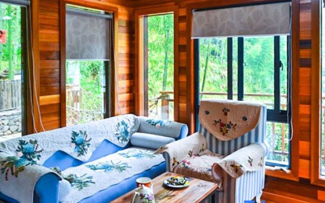 Tree House Guesthouse