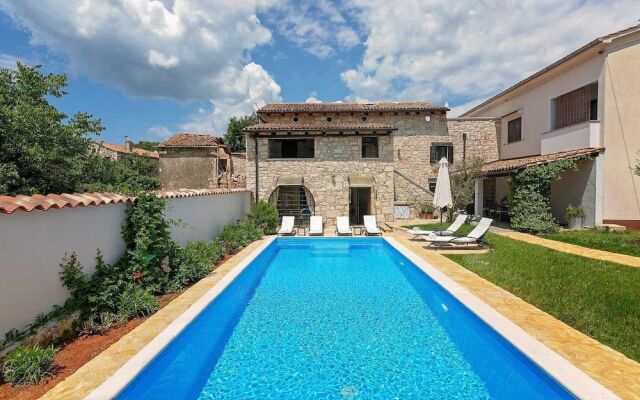 Villa K2n