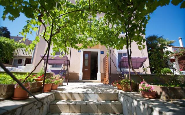 Apartments Loreta