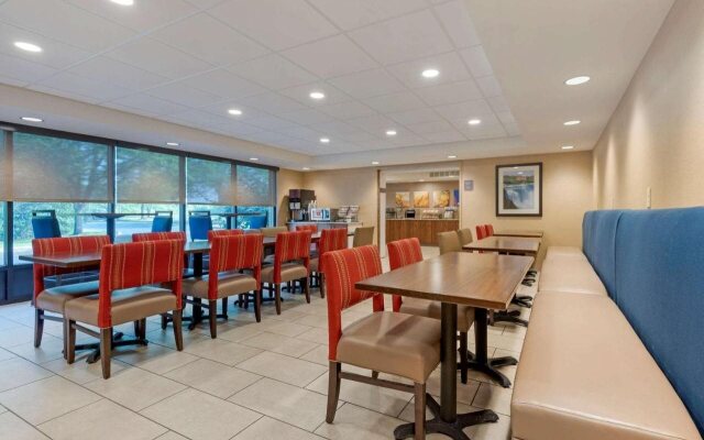 Comfort Inn University