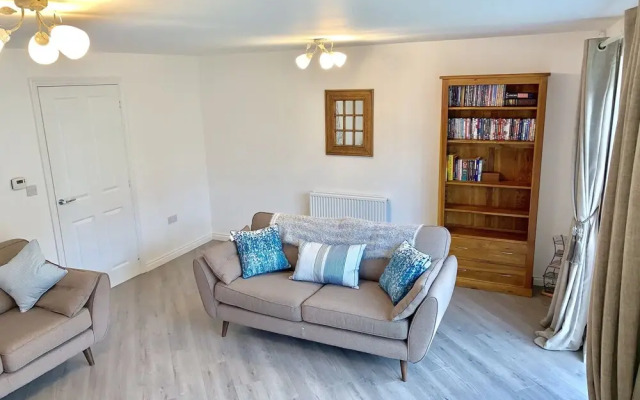Property with Great Access - Sleeps max7