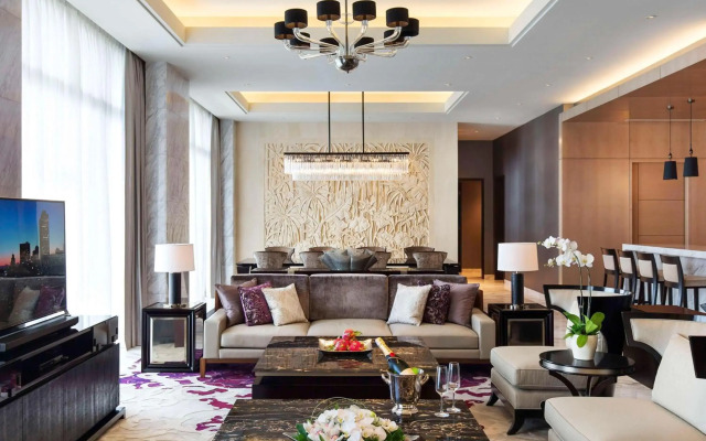 Fairmont Jakarta Hotel