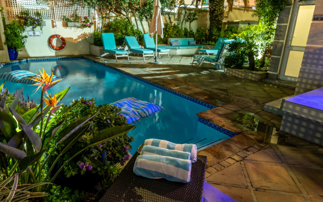 Bantry Bay Suite Hotel
