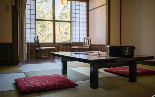 Takaraya Ryokan