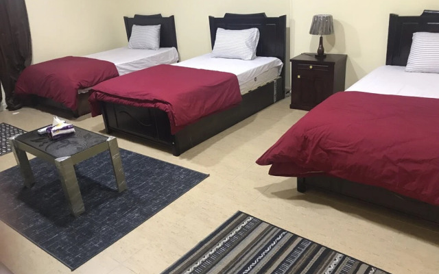 City pyramids inn