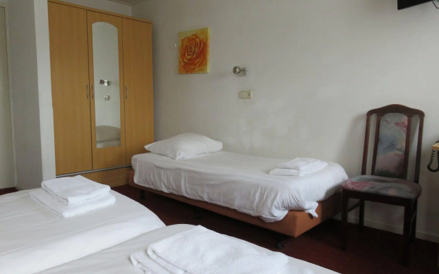 Hotel American