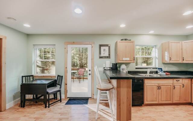 12gs - Bbq - Wifi - Dishwasher - Sleeps 4 2 Bedroom Home by RedAwning