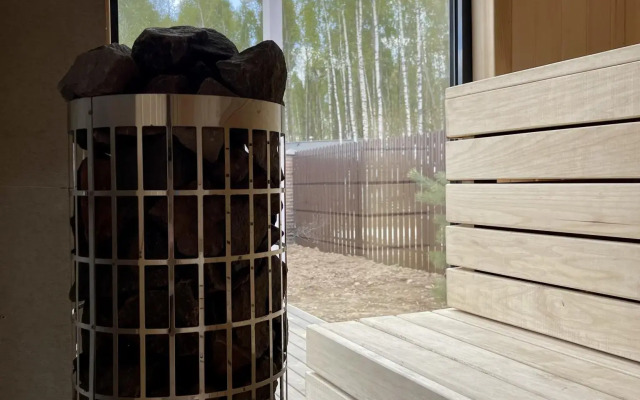 Дом Шелуха (Sheluha House) с сауной и горячим чаном