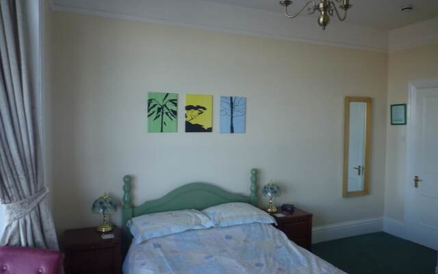 Varley House - Guest House