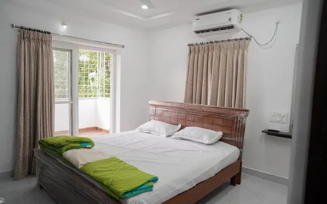 Karthikeya Guest Inn