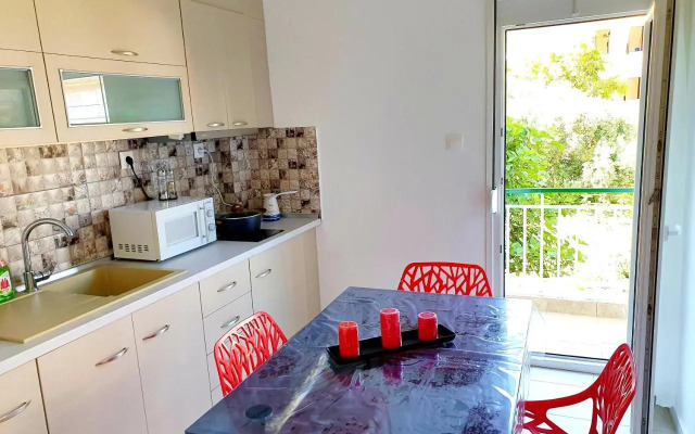 COZY & COOL Apartment N1 30m from sea