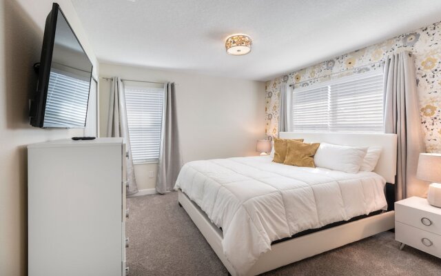 8931 SD - Pet-friendly 5BR Retreat: Private Pool