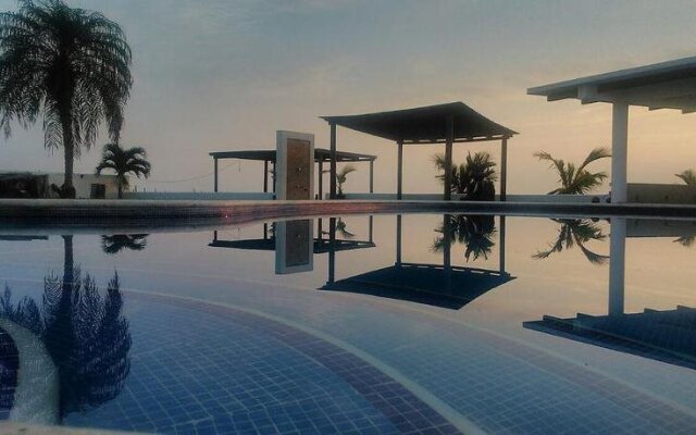 Hotel Arrecife Chachalacas
