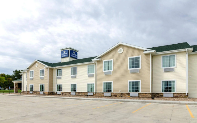 Cobblestone Inn & Suites - Oberlin