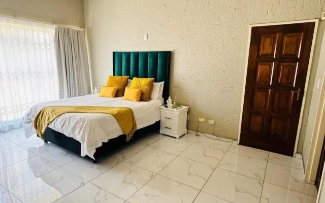 Villa Picasso - 2 Bed Villa