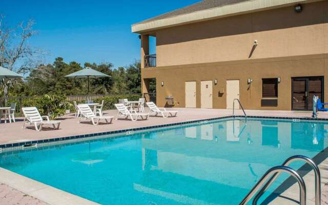 Quality Inn Weeki Wachee