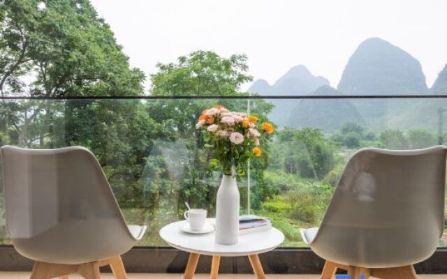 Ruyueheju Villa(Yangshuo Yulonghe Eternal Love Store)