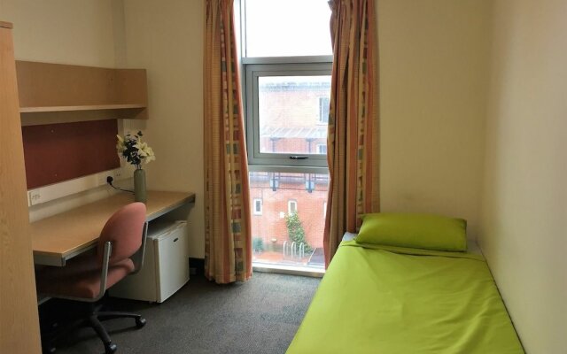 Davies Court - Hostel