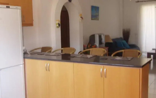 Universal Apartment