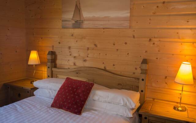Armadale Castle Cabins