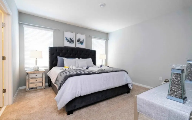 Stunning 5Bd w/ Pool Close to Disney @ Solterra 7829