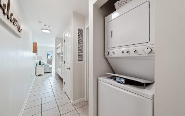 Grand Caribbean West 205