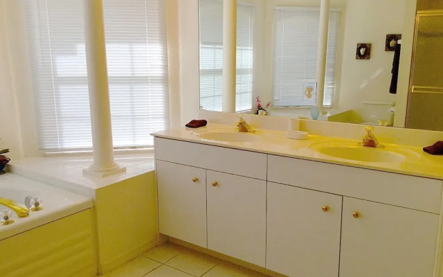 Paradise Lakeside Rotonda West