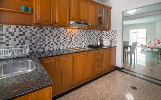 Nowhere Villa Demeter