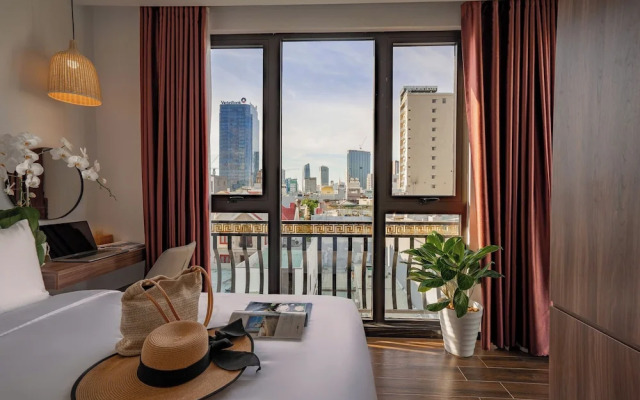 Dragon View Riverfront Hotel by Haviland