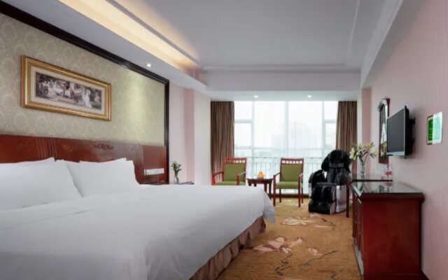 Vienna Hotel Huizhou Zhongxin