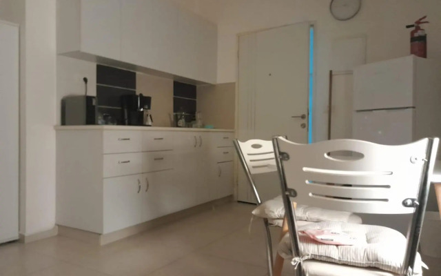 German Colony Center Apartment