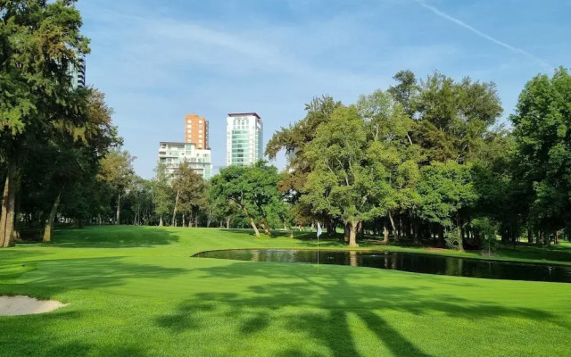 Holiday Inn Express Guadalajara Uag
