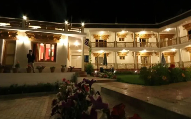Hotel The Ladakh