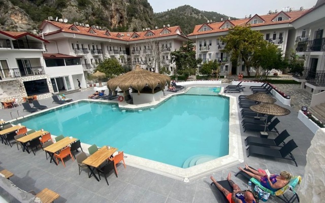 Akdeniz Beach Hotel