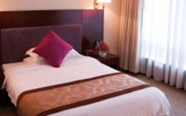 OYO 1067 Phuc Long Hotel