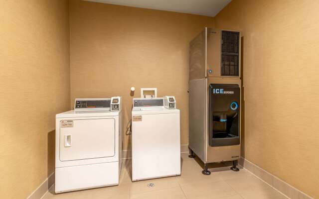 Comfort Suites San Antonio North - Stone Oak