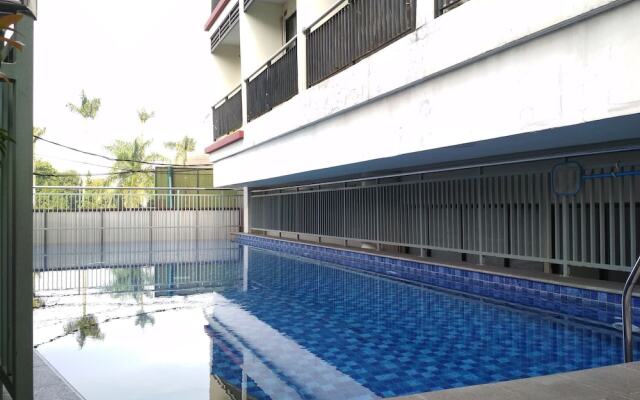 Scenic Studio Apartment at Beverly Dago near ITB