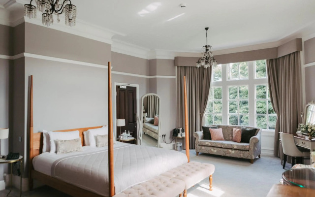 Woodlands Hotel