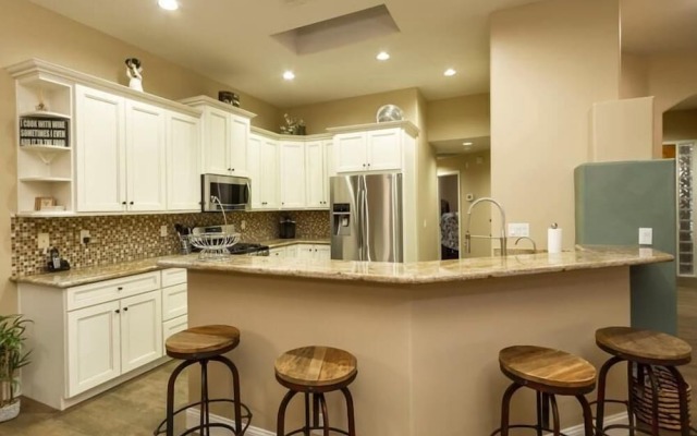 Hidden Oasis By Signature Vacation Rentals