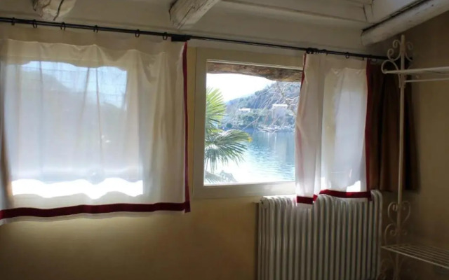L'Oleandro Sul Lago d'Iseo B&B
