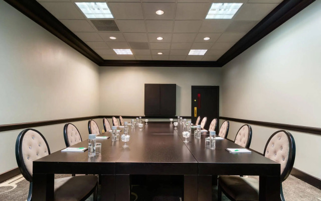 Holiday Inn Select North Dallas