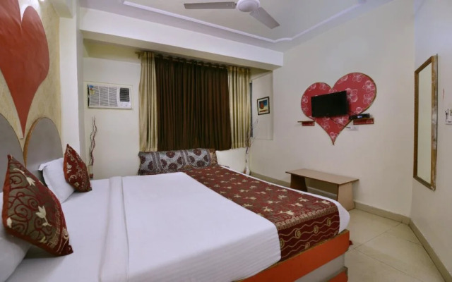 OYO 2326 Hotel Star Plaza