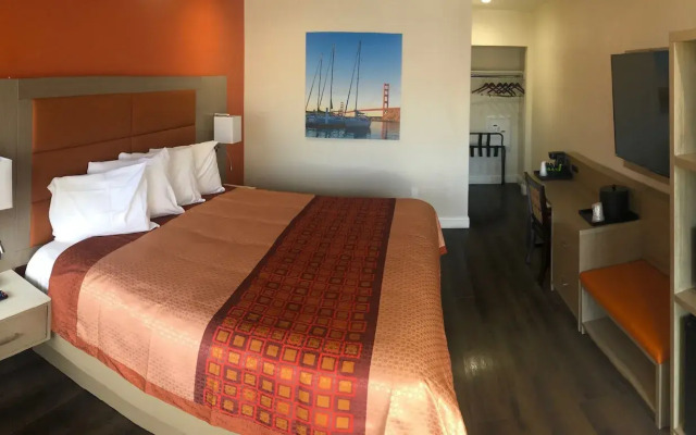 Presidio Parkway Inn